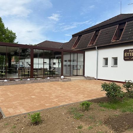 Bük Apartman Hotel מראה חיצוני תמונה