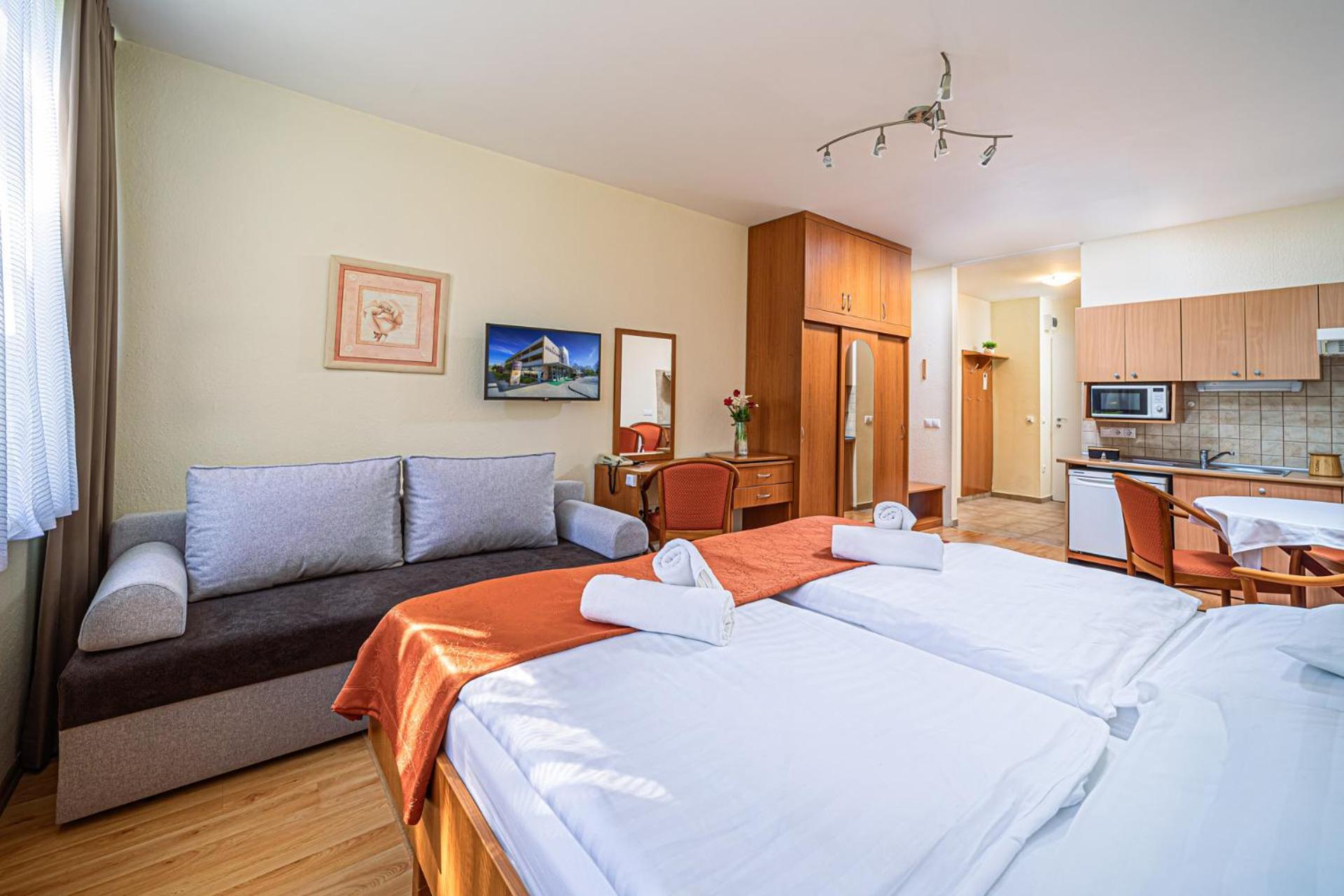 Bük Apartman Hotel מראה חיצוני תמונה