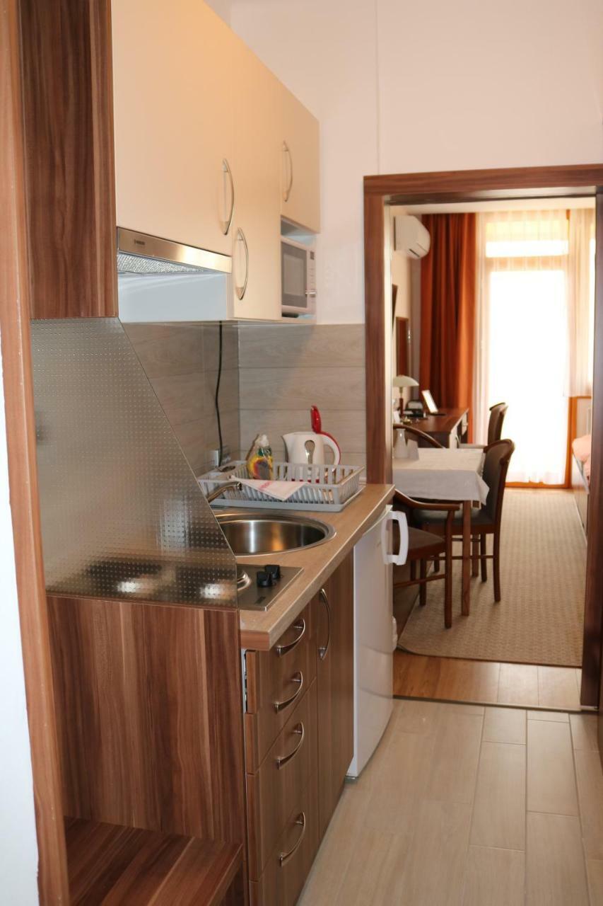 Bük Apartman Hotel מראה חיצוני תמונה