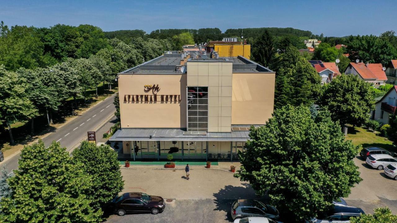 Bük Apartman Hotel מראה חיצוני תמונה